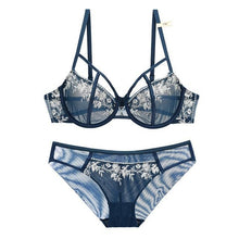 Load image into Gallery viewer, Unique Floral Black Bra Set