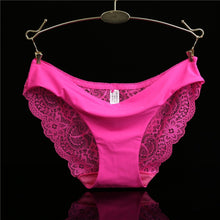 Load image into Gallery viewer, Floral Lace Plus Size Seamless Briefs