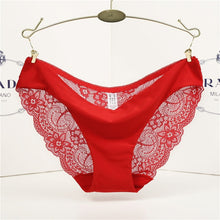 Load image into Gallery viewer, Floral Lace Plus Size Seamless Briefs