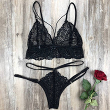 Load image into Gallery viewer, Strappy Seamless Lace Lingerie Set
